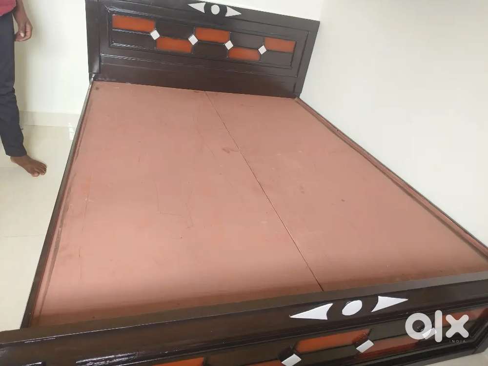 Brand new cots at affordable price.