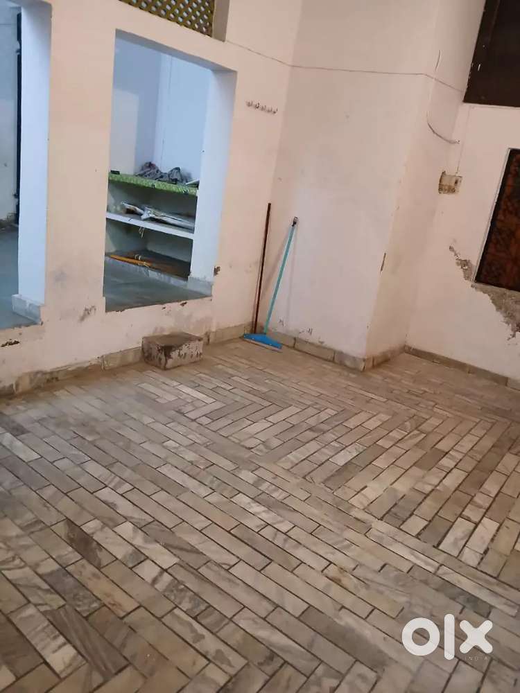 Rent a portion of House in Karmchari Nagar,Near PAC Road,Krishna Nagar