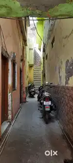 Property is ready to move in, Tarrace in built and with theft safety