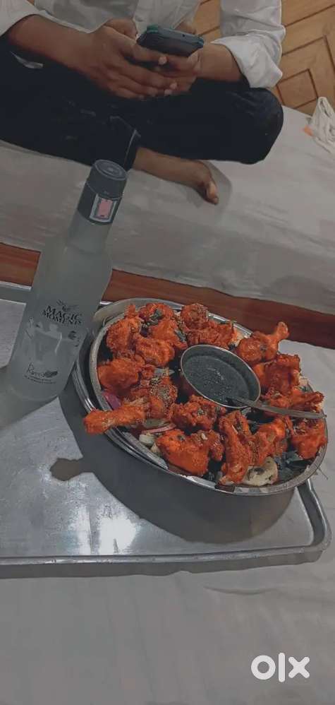 Chap our momos bane bale ki need hai