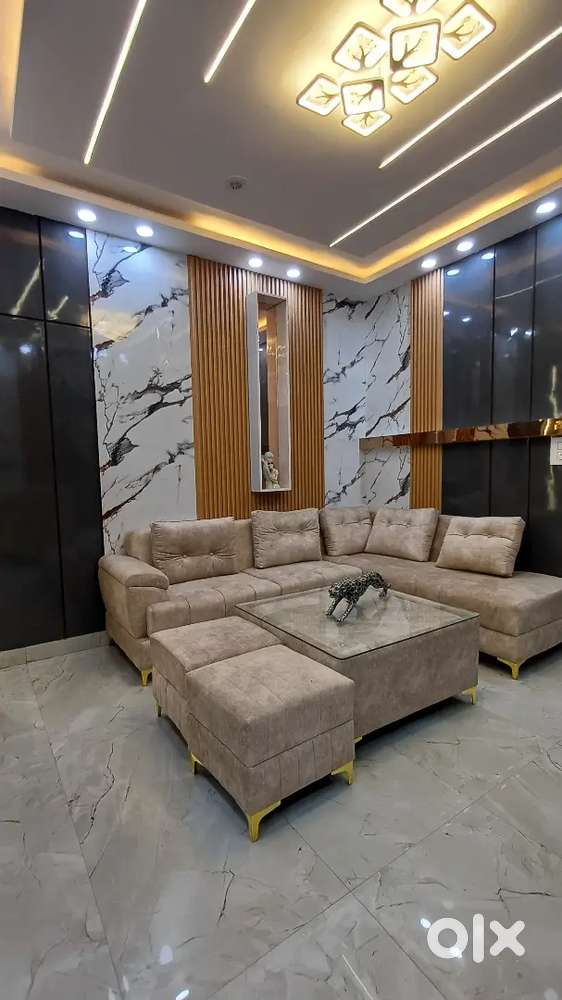 3 BHK Metro distance 300 mtr with car parking loan 90% available