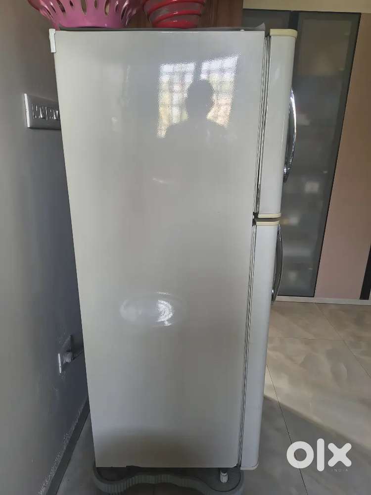 Fridge lg double door 230 l