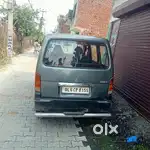 7 seater CNG pass hai first owner Lene Wale hi call Karen