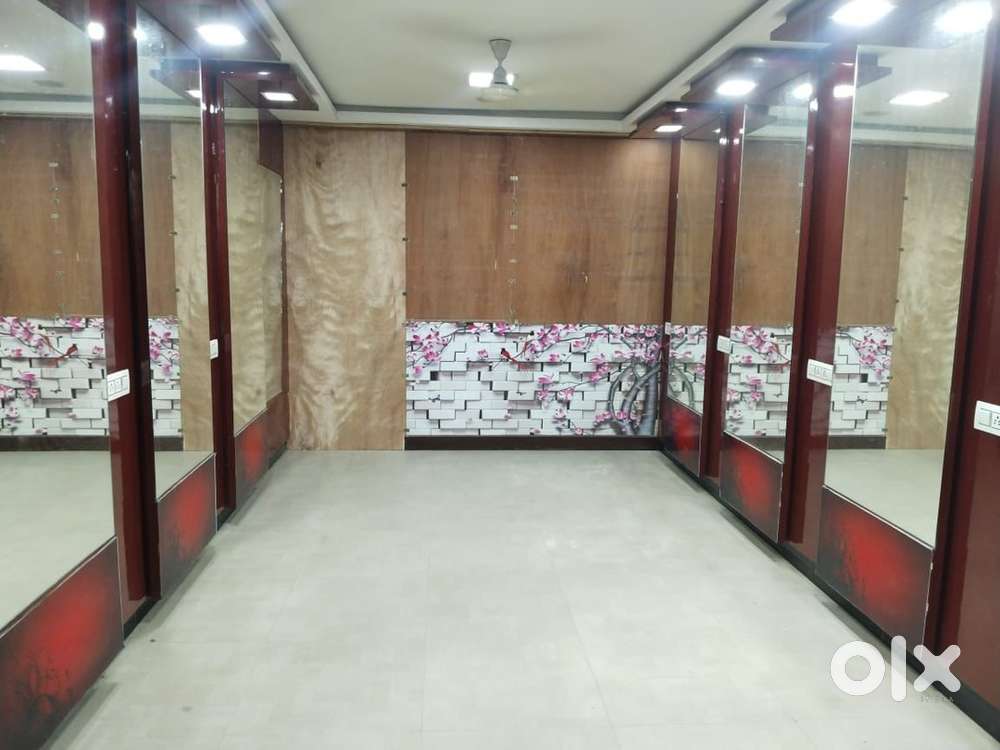 Commercial space for rent on 1st floor
