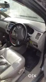 Toyota Innova 2014 Diesel 123000 Km Driven