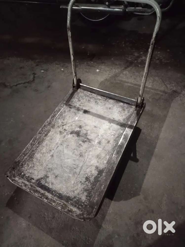Heavy duty GS Iron Trolly