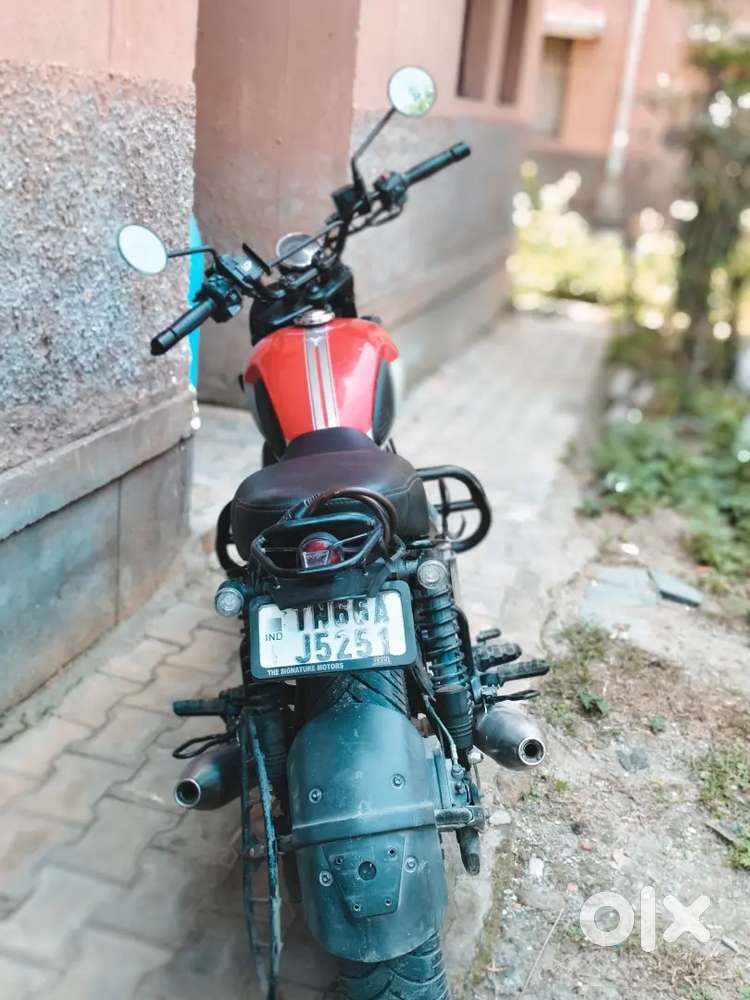 Strong performance. Retro style. Perfect ride for adventure lovers!