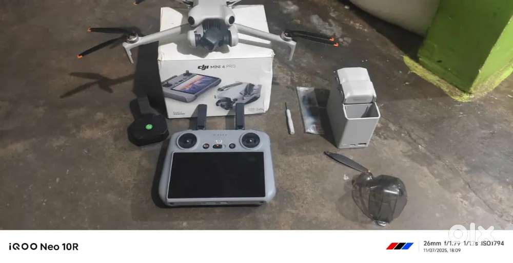 DJI mini 4pro with 3 battery