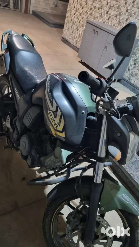 Do service and drive one hand used