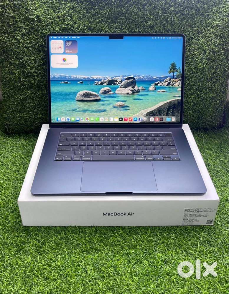 Apple Macbook Air M4 (A3241) 16GB+256GB Excellent Condition With Box