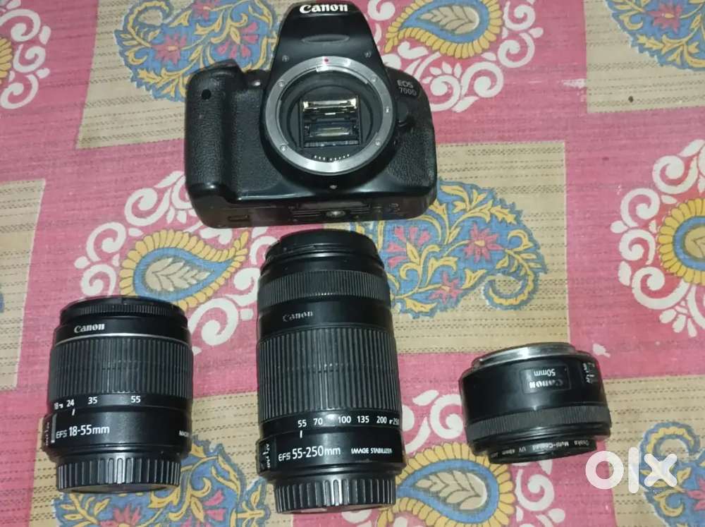 Canon 700d with 3 lenses
