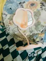 Wasbag Makeup or cosmetics Bag & Flower-shaped vanity mirror