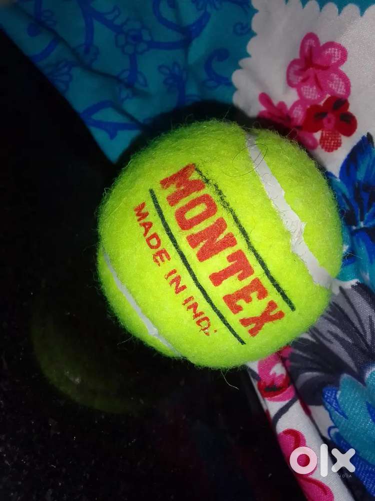 Yellow soft tennis balls