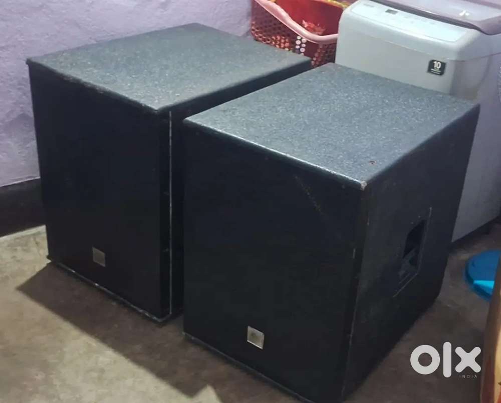 Dj base 2500 watt robo speaker