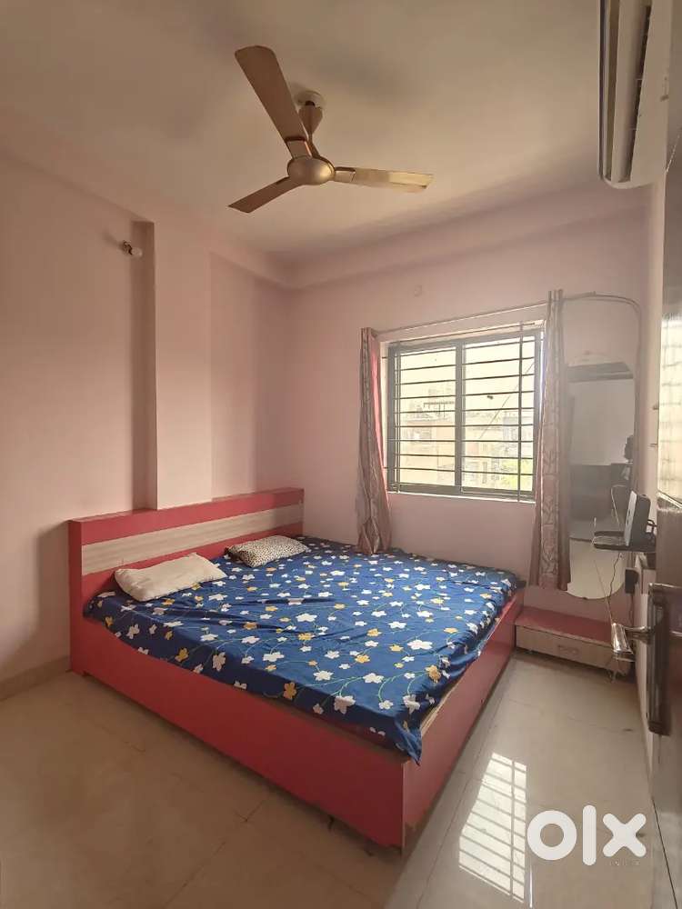 Fully Furnished 1Bhk Zero Brokrege Near Bombay Hospital Square