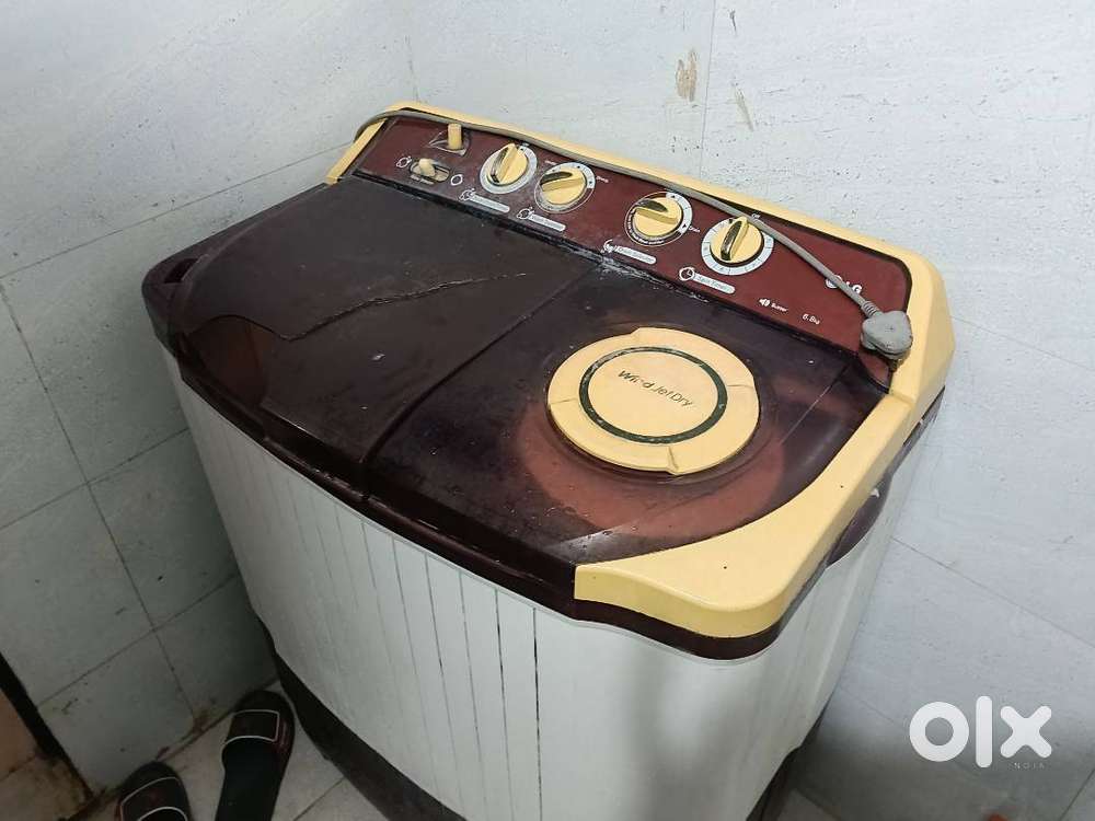 LG 6.8 kg washing machine