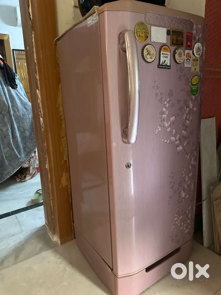 LG Refrigerator, in full and perfect working condition, 200ltr storage