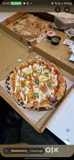 Neapolitan pizza chef