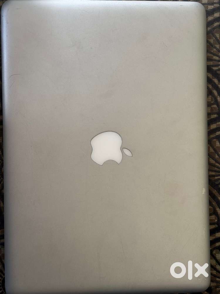 Apple MacBook Pro” i5  8GB RAM  256GB