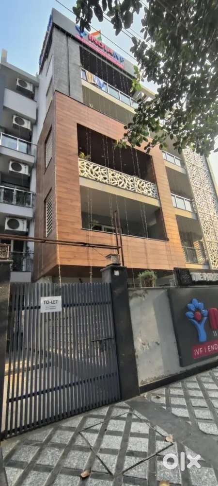 Hospital and Hotel available on lease in Gurgaon Sec 61