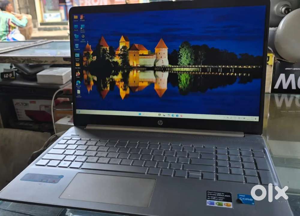 Hp Good condition 100%, with charger