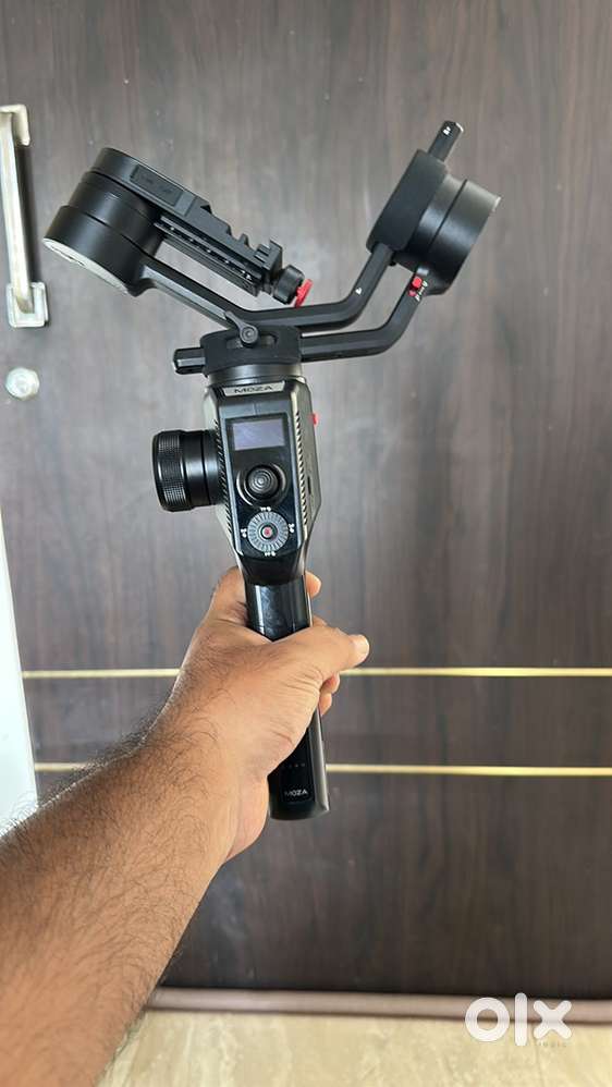URGENT SALE – Camera Gimbal Stabilizer  Mint Condition  Just ₹15000₹
