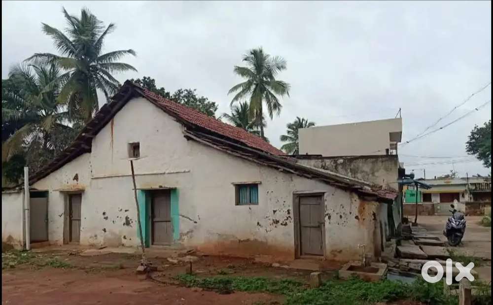Nagara sabhe A khatha 30*40 old house for sale