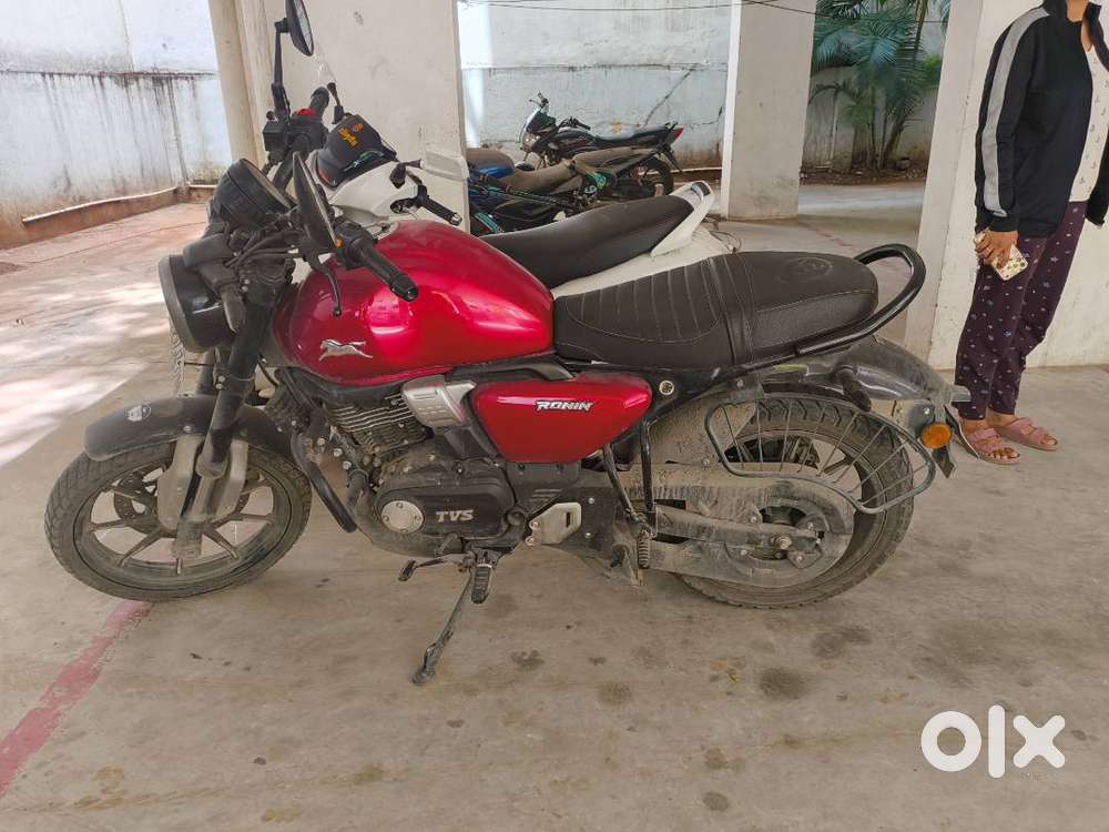 Tvs Ronin Magma Red  2023 Model