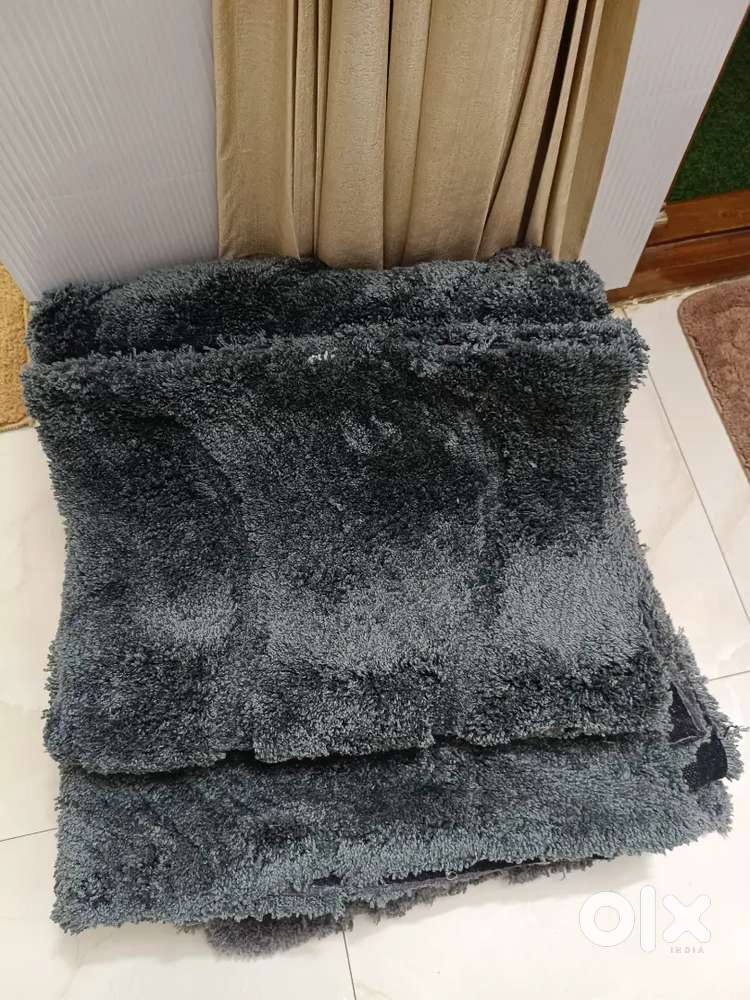 New and Unused Carpets. At falt 30% lesser prices.