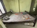 Iron bed mancham