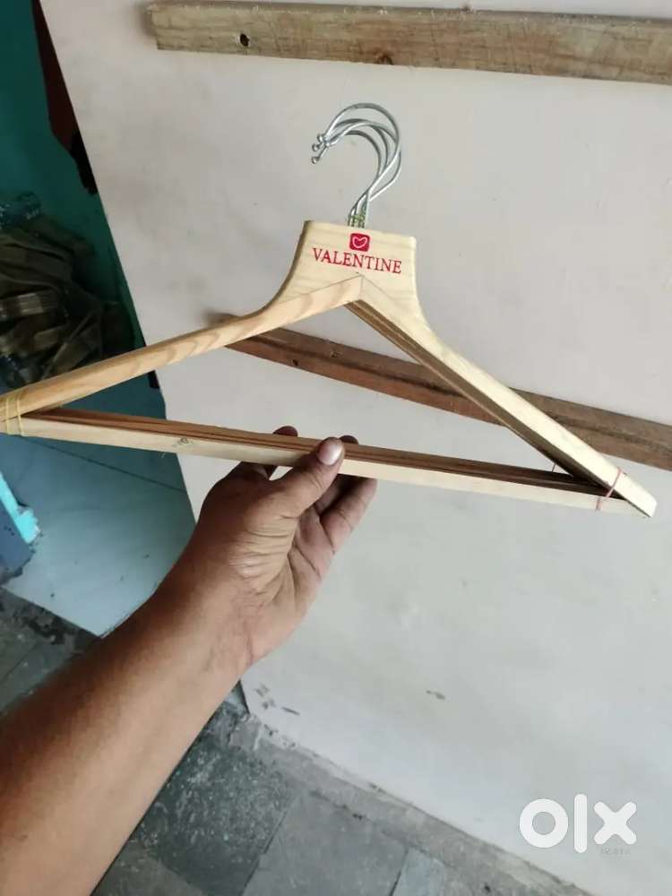 Wooden hanger