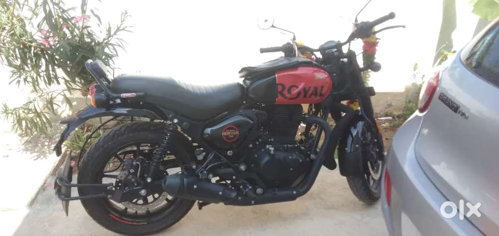 Hunter Red with black