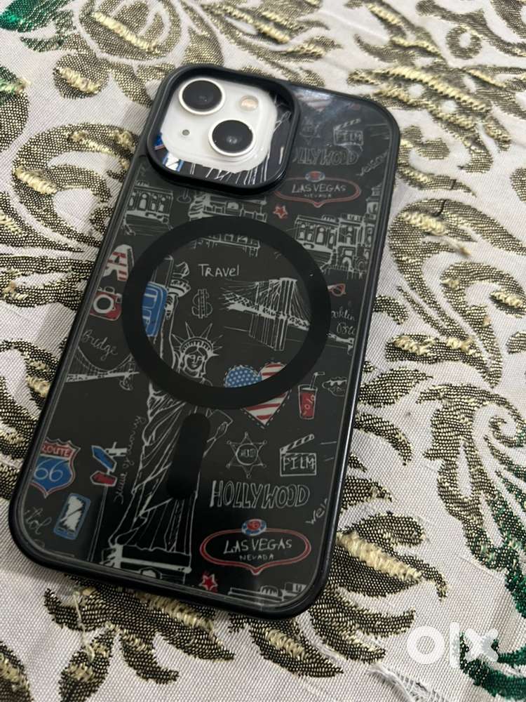 Iphone 13 128gb in Scratchless condition