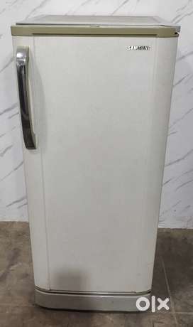 Samsung 5 Star 190L Single Door Fridge perfect working condition.
