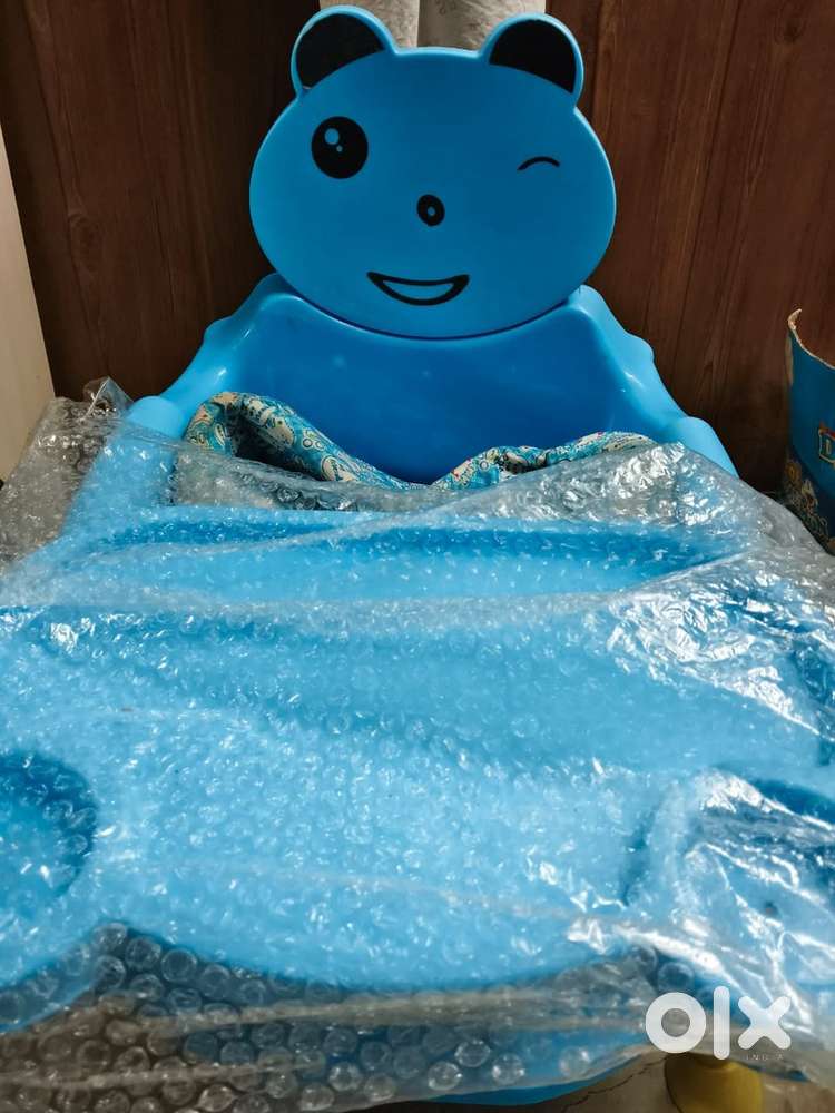 High chair for infants (0-2 years old)