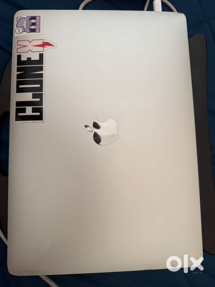 Macbook pro 13 inch 16GB. Silver