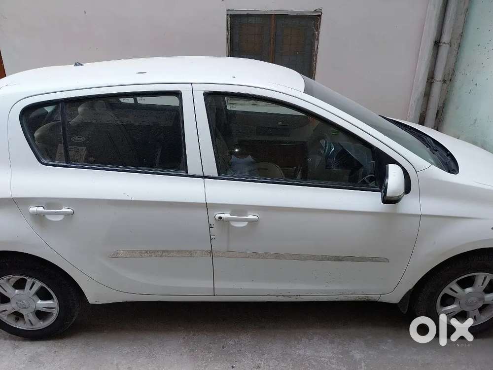 Car m koi kam nhi karwana done h .car conditions is excellent