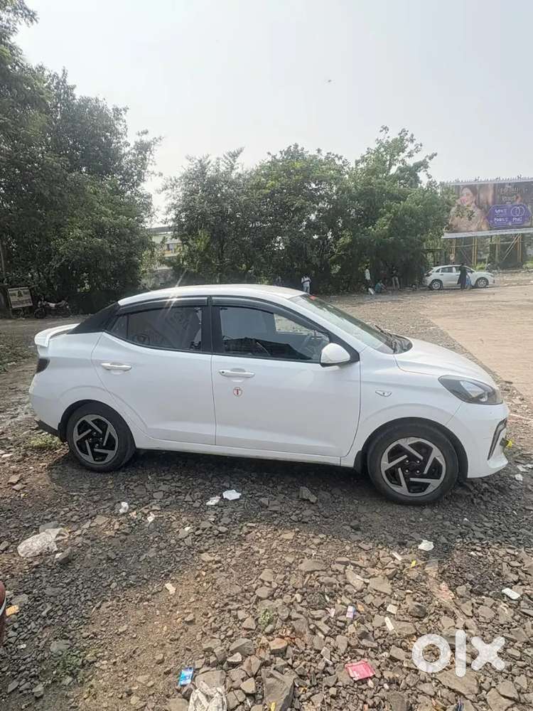 Ola/uber ki liye driver chiye less par gadi dena hai aura gadi hai