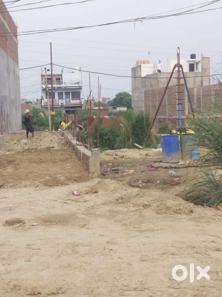 Selling plot near iiit road