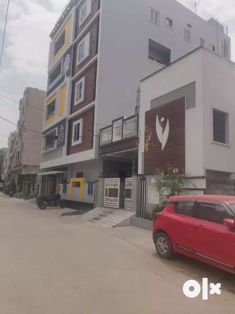 UPPAL METRO STATION 160 SQ YADS INDIPENDENT HOUSE PRIME LOCATION