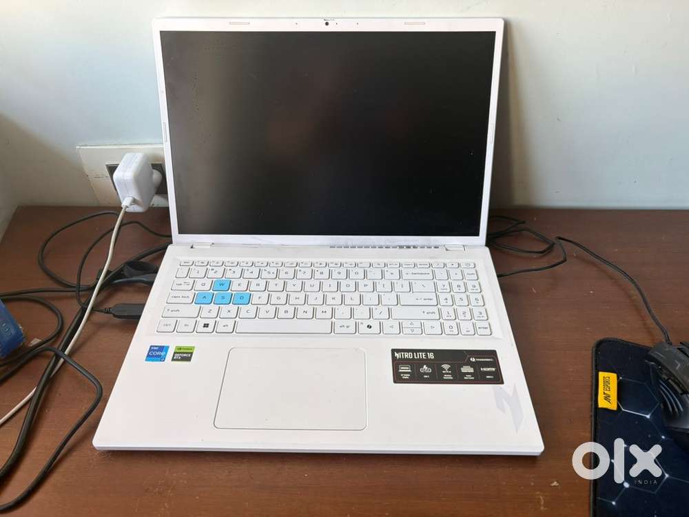 Acer Nitro Lite 16 Gaming  Laptop