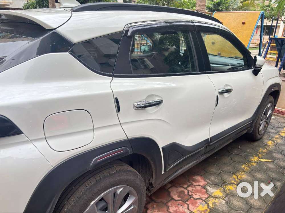 Maruti Suzuki Fronx 2024 CNG & Hybrids 9000 Km Driven