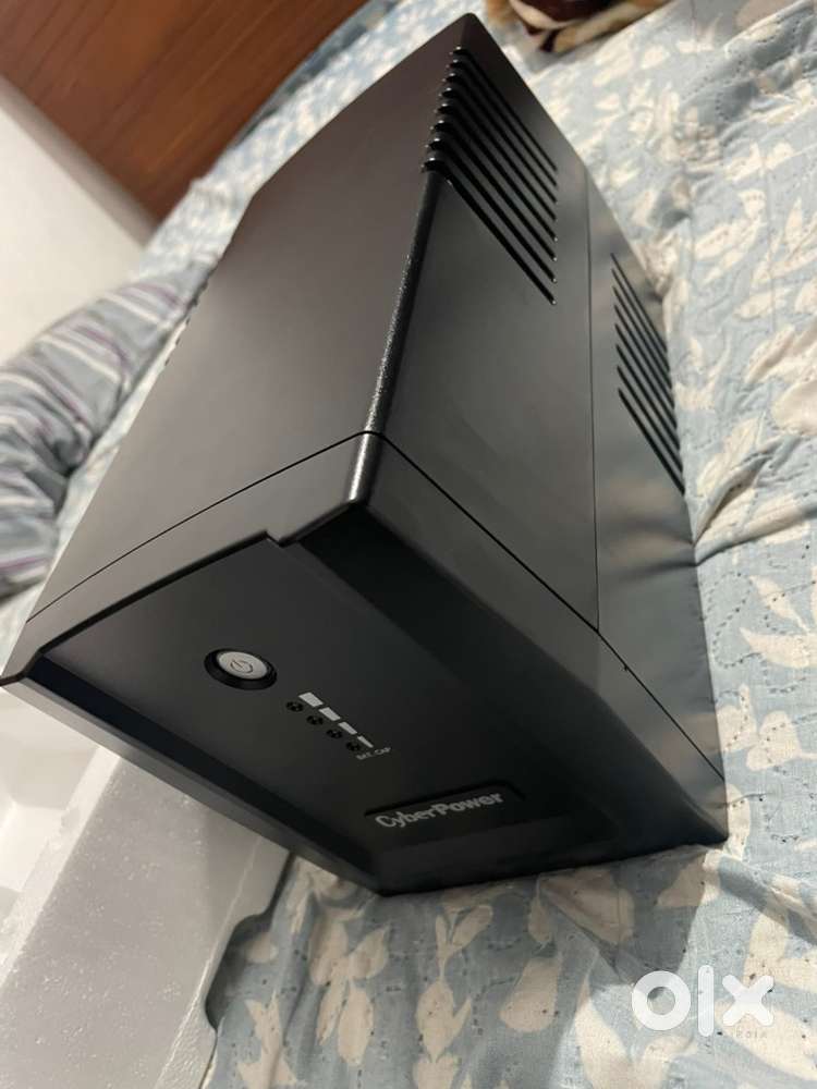 Cyber power UPS 720 watts