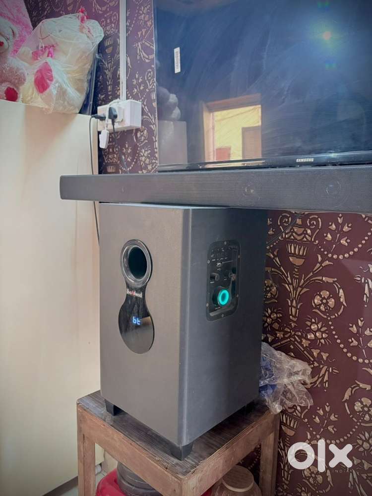 Georgia soundbar 2.1  Baas boosted