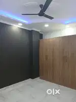 2 bhk flat in laxmi nagar near by v3s mall  delhi 110092