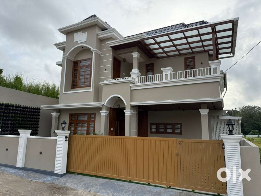 INFOPARK KAKKANAD 4KM PREMIUM 4BHK NEAR MARTHOMA SCHOOL EDACHIRA 2.6KM