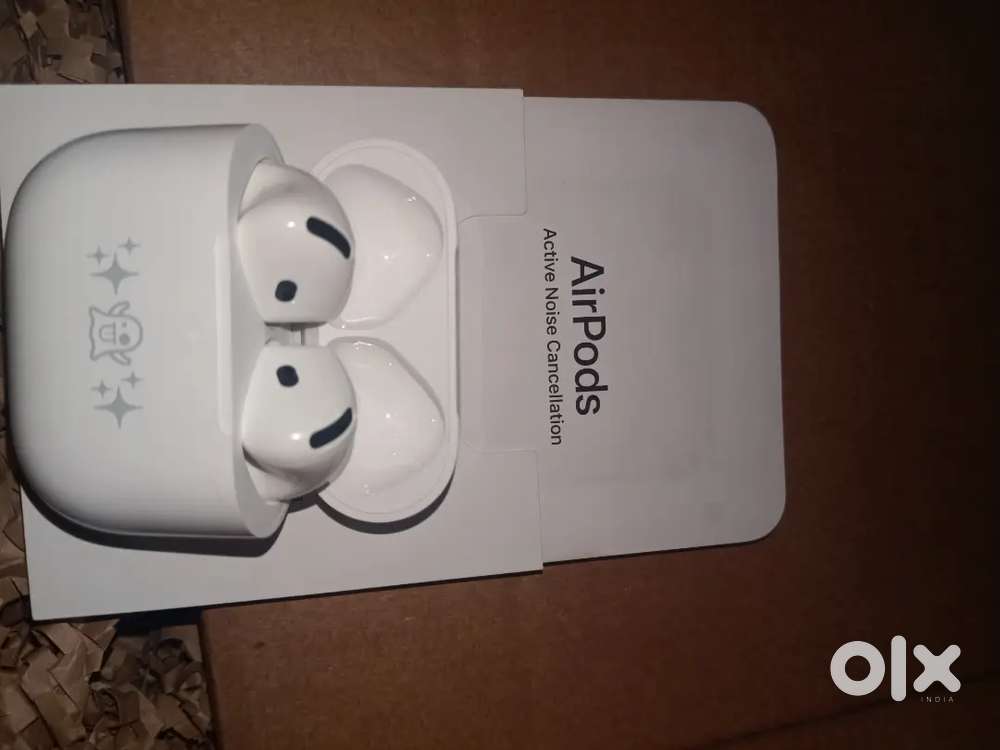 AirPods 4 with Active Noise Cancellation4