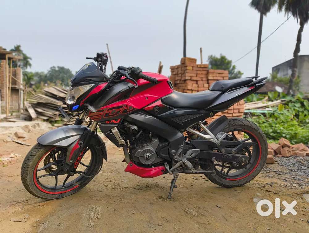 Pulsar NS200  (25000km) driven.. All papers and Blue book available