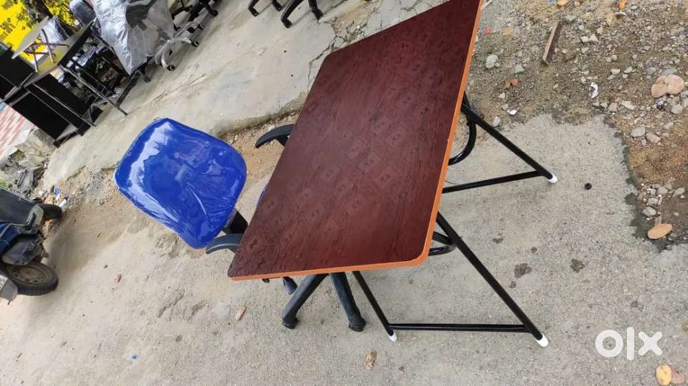 New Study/Laptop Foldable Table available