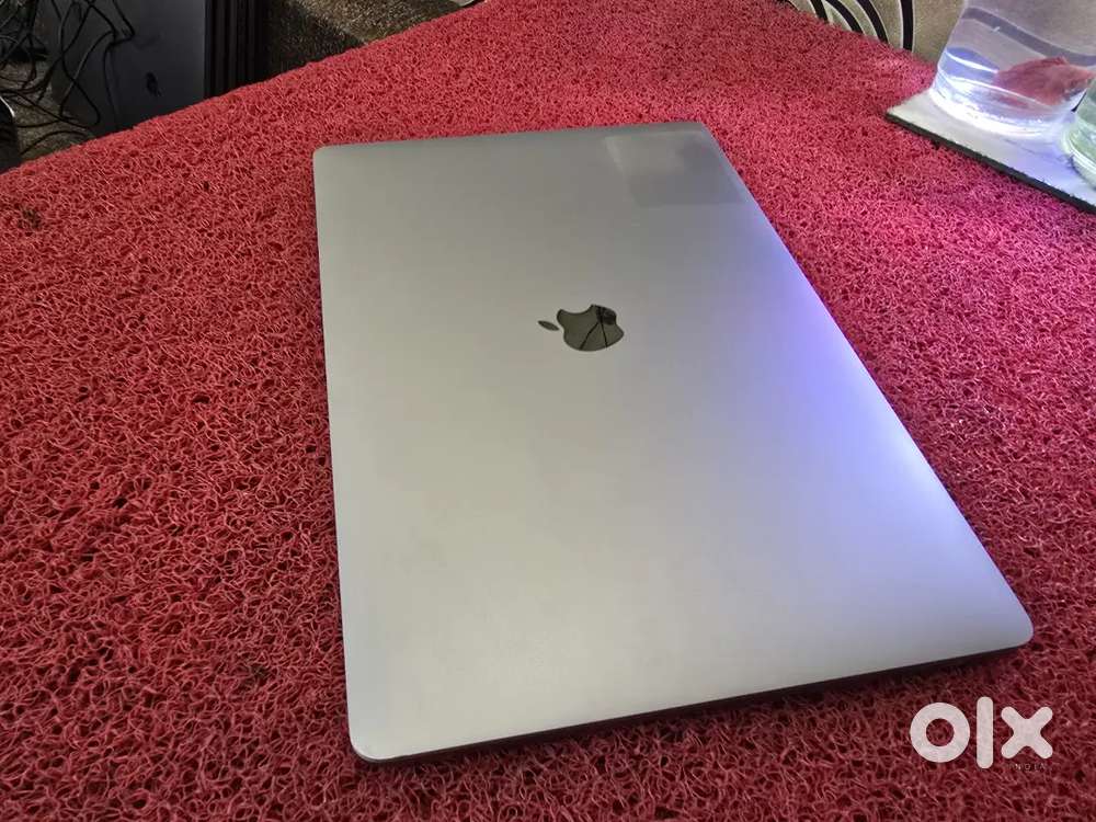 Apple Macbook Pro 2021 i7 16gb 512gb 5.5gb Graphics 16inch Retina